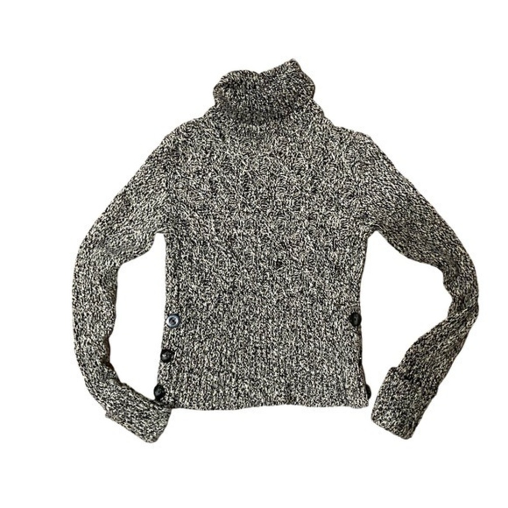 Art. 9 sweater no size tag